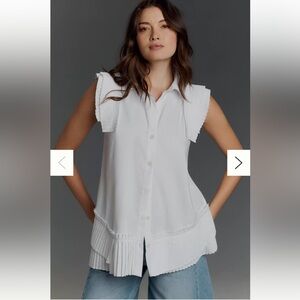 Anthropologie Sleeveless Plated White  Blouse size xs